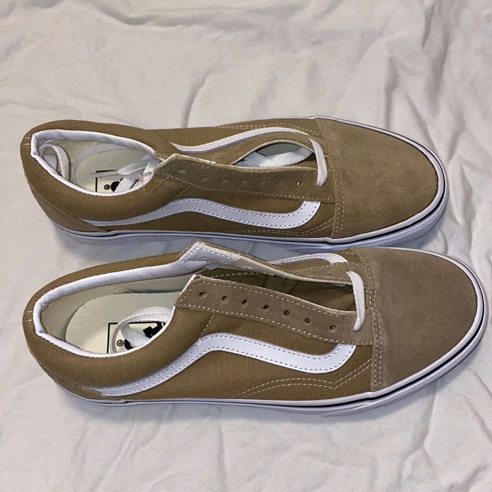 brand new old school vans khaki